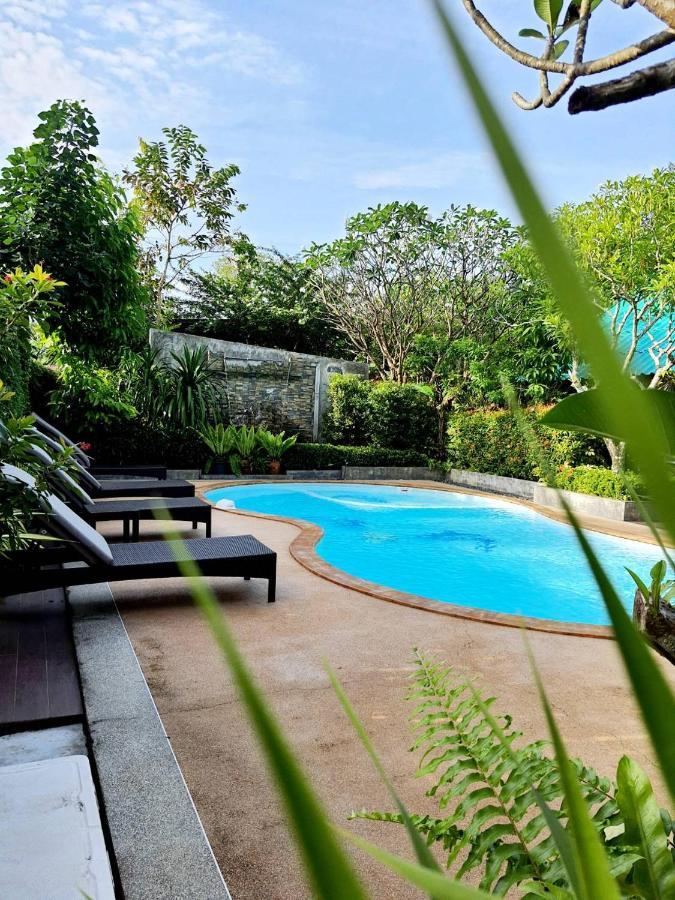 Areeya Phubeach Resort Coliving Coworking Ao Nang Esterno foto